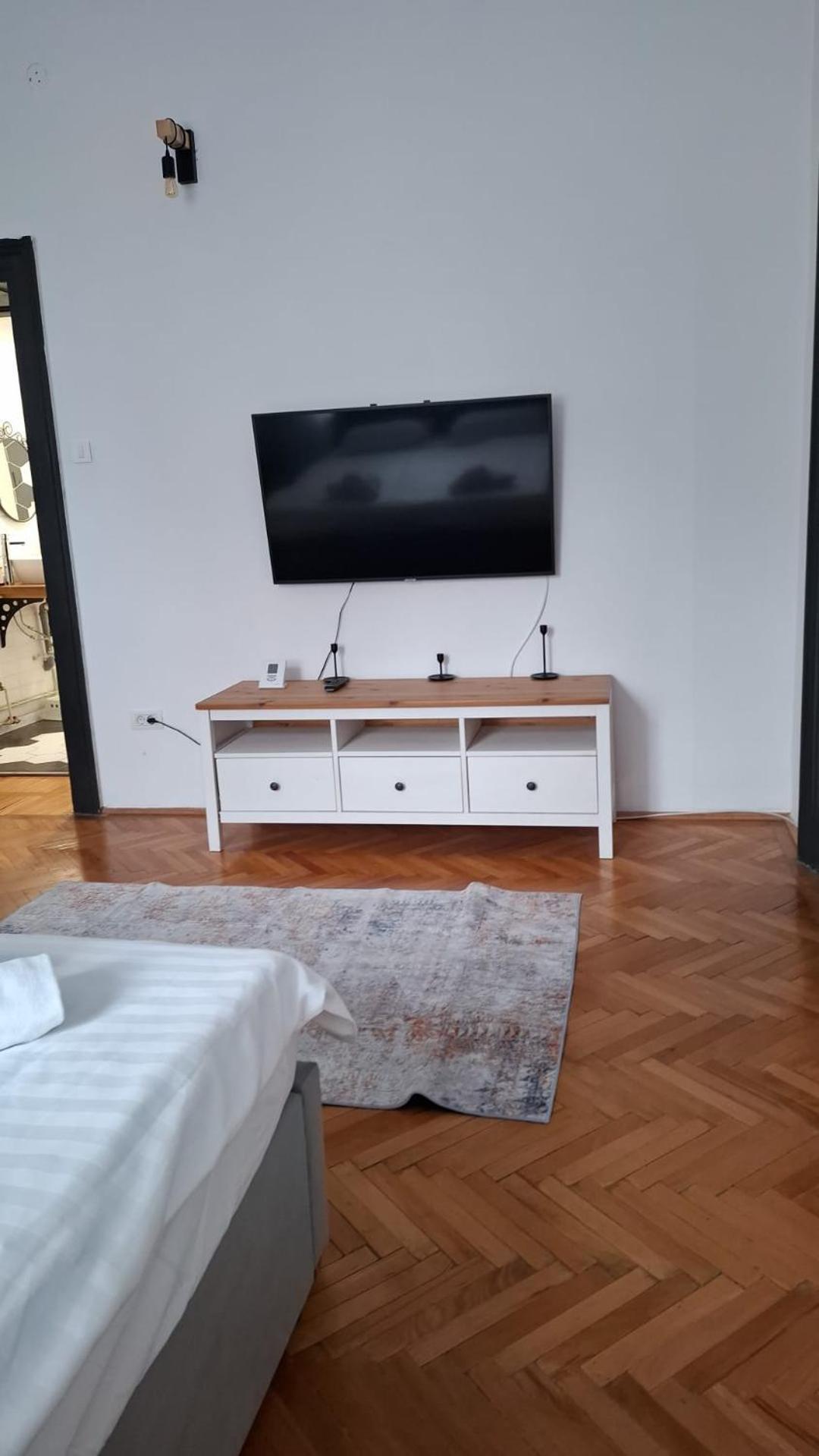 Muresenilor 28 Braşov Buitenkant foto