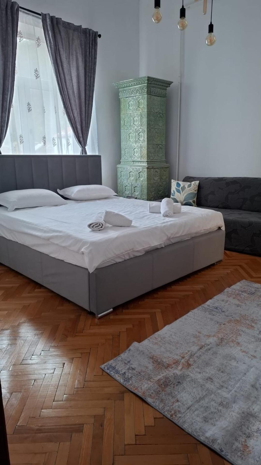 Muresenilor 28 Braşov Buitenkant foto